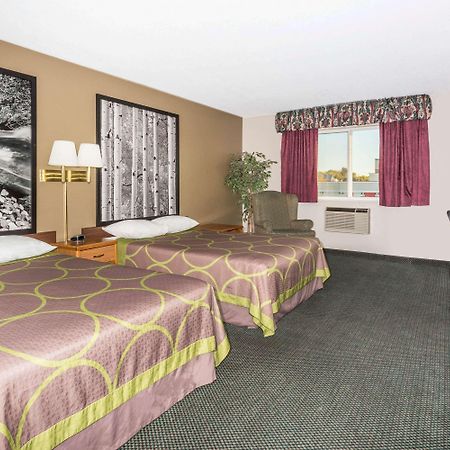 Super 8 By Wyndham Ft. Morgan Hotel Форт Морган Екстериор снимка